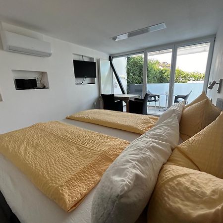 מיירסבורג Gaestehaus Sommertal Mit Pool Im Garten, Eigener Parkplatz, 800M Zum Bodensee, 300M Zur Altstadt מראה חיצוני תמונה
