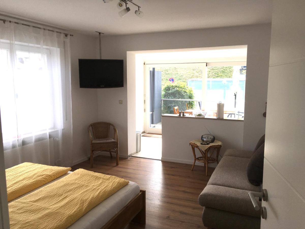 מיירסבורג Gaestehaus Sommertal Mit Pool Im Garten, Eigener Parkplatz, 800M Zum Bodensee, 300M Zur Altstadt מראה חיצוני תמונה