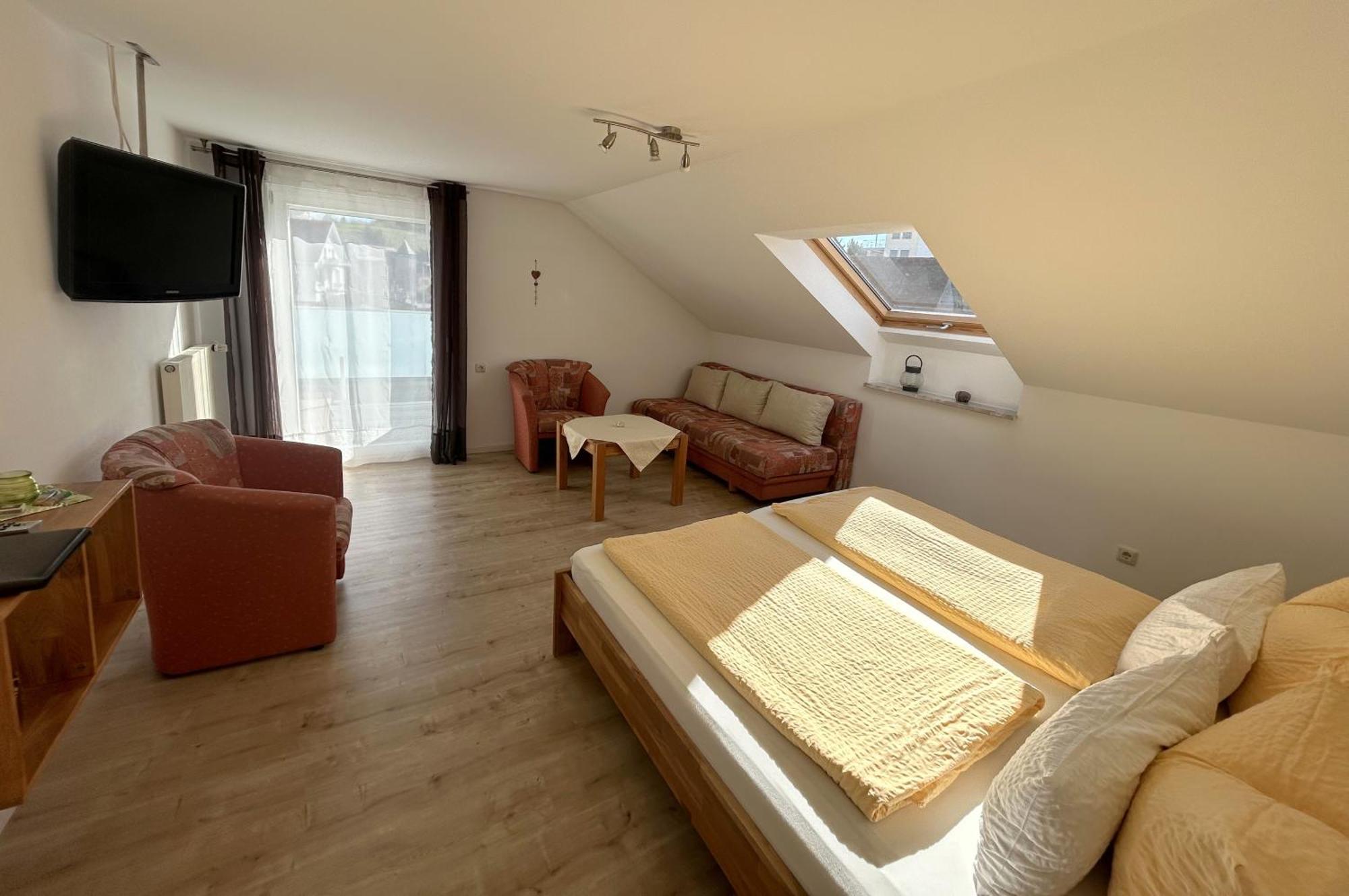 מיירסבורג Gaestehaus Sommertal Mit Pool Im Garten, Eigener Parkplatz, 800M Zum Bodensee, 300M Zur Altstadt מראה חיצוני תמונה