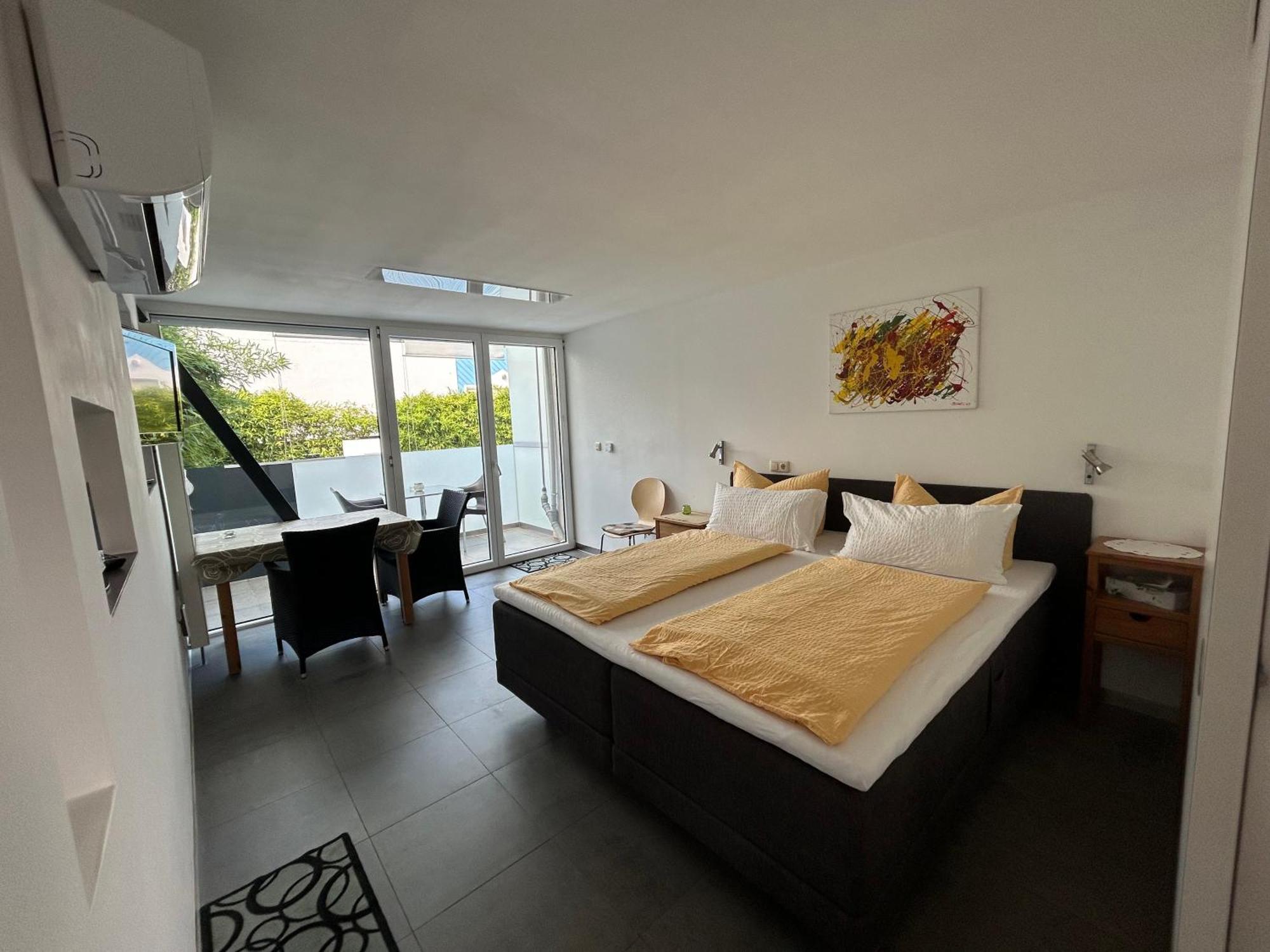 מיירסבורג Gaestehaus Sommertal Mit Pool Im Garten, Eigener Parkplatz, 800M Zum Bodensee, 300M Zur Altstadt מראה חיצוני תמונה