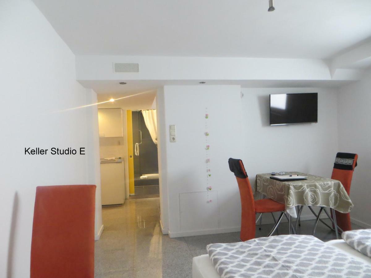 מיירסבורג Gaestehaus Sommertal Mit Pool Im Garten, Eigener Parkplatz, 800M Zum Bodensee, 300M Zur Altstadt מראה חיצוני תמונה